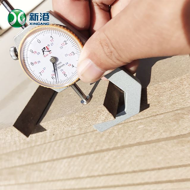 ہائی ڈینسٹی را MDF سادہ MDF 2100*2800 E2 گلو اچھی قیمت Xingang برانڈ حسب ضرورت سائز اور موٹائی