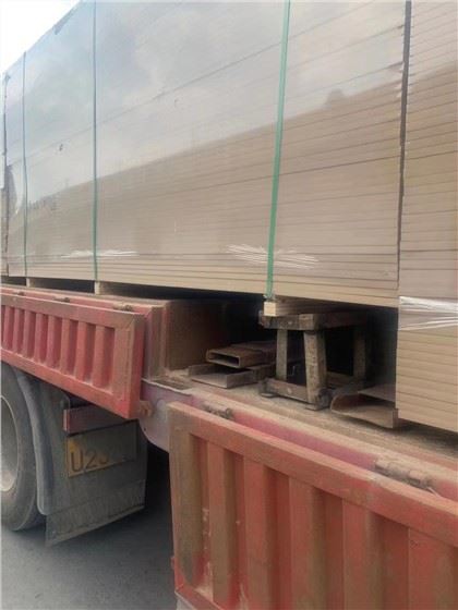 18 ملی میٹر را ایم ڈی ایف/ پلینڈ ایم ڈی ایف