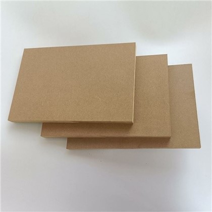 XINGANG برانڈ کی فیکٹری قیمت Hardiflex Cabinet Plywoods 4880mm Mdf مع CE سرٹیفکیٹ Raw MDF